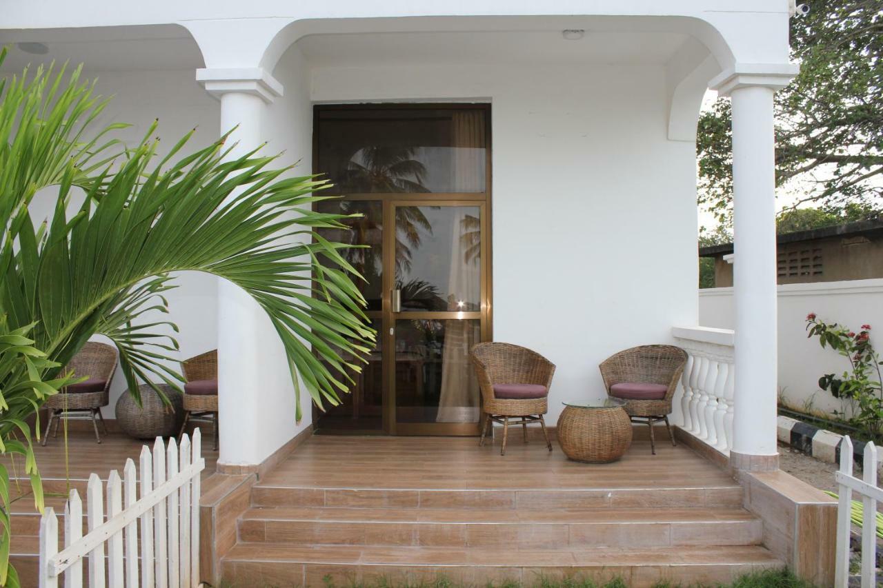 Villa Dahl Beach Resort Νταρ ες Σαλάμ Εξωτερικό φωτογραφία